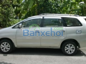 Cần bán Toyota Innova màu bạc số sàn, đi 90000km. Xe nhà sử dụng đi kỹ