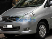 Bán Toyota Innova V, số tự động, màu bạc, sản xuất 2009