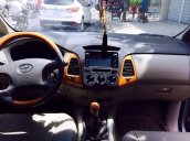 Toyota Innova G màu xám bạc, số sàn, đời cuối 12/2009, biển số thành phố Hồ Chí Minh