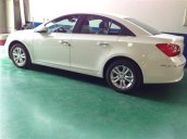 Bán xe Chevrolet Cruze 1.6 LT số sàn khuyến mãi lên đến 20 triệu giá chỉ còn 552tr trong tháng 09/2015