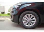 Cần bán xe Kia Sedona DAT đời 2015, màu đen, xe nhập