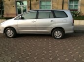 Tôi có xe Toyota Innova G sản xuất 2011 màu ghi bạc, chính chủ sử dụng đi giữ gìn cần bán