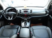 Cần bán Kia Sportage 2.0AT đời 2010, màu trắng, nhập khẩu số tự động, giá 735tr