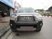 Cần bán Toyota Fortuner đời 2010, màu đen, giá tốt