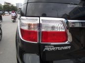 Cần bán Toyota Fortuner đời 2010, màu đen, giá tốt