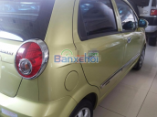 Bán ô tô Chevrolet Spark, màu vàng, trong nước, đại lý bán