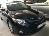 Cần bán xe Toyota Corolla altis đời 2014, màu đen 