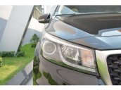 Cần bán xe Kia Sedona DAT đời 2015, màu đen, xe nhập