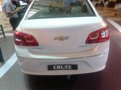 Cần bán xe Chevrolet Cruze LTZ đời 2015, màu trắng