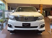 Xe Toyota Fortuner đời 2015, màu trắng, nhập khẩu có xe giao ngay