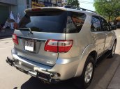 Bán Toyota Fortuner cuối 2009 máy xăng, số tự động 2 cầu