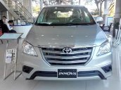 Xe Toyota Innova đời 2015, màu bạc, nhập khẩu nguyên chiếc