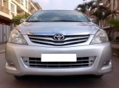 Gia đình tôi cần bán xe Innova G đời 2011