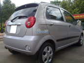 Tôi muốn bán chiếc xe Chevrolet Spark 2009, số sàn trước mua để chạy taxi