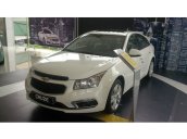 Chevrolet Cruze sản xuất 2015, màu trắng, nhập khẩu nguyên chiếc, giá 679tr