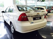 Cần bán Chevrolet Aveo LTZ sản xuất 2015, màu trắng