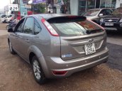 Cần bán lại xe Ford Focus đời 2010, màu xám còn mới