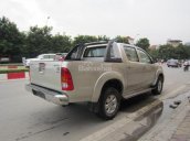 Bán xe Toyota Hilux đời 2010, màu ghi vàng, nhập khẩu Thái Lan