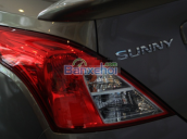 Bán Nissan Sunny SE đời 2015, màu bạc, giá 540tr