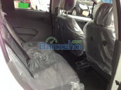 Cần bán xe Chevrolet Spark đời 2015, màu trắng, xe nhập