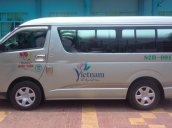 Cần bán Toyota Hiace 16 chỗ đời 2011. Gia đình sử dụng rất kỹ, không kinh doanh