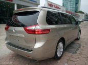 Bán xe Toyota Sienna Limited 3.5L 2016 màu vàng cát, giá cả cạnh tranh