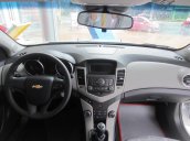 Bán Chevrolet Cruze đời 2015, màu trắng giá tốt