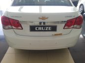 Chevrolet Cruze đời 2015 giá cạnh tranh cần bán