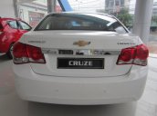 Bán Chevrolet Cruze đời 2015, màu trắng giá tốt