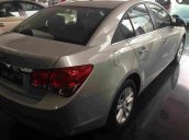 Xe Chevrolet Cruze LS - mới trong nước đời 2015, màu đỏ 500tr