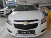 Bán Chevrolet Cruze đời 2015, màu trắng giá tốt