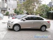 Cần bán xe Toyota Vios E - Mầu nâu vàng, sản xuất 2015 