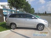 Bán ô tô Toyota Innova đời 2015, màu bạc, giá chỉ 758 triệu