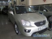 Xe Kia Carens 1.8 2012 cũ màu vàng đang được bán