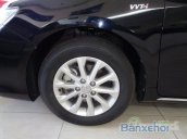 Xe Toyota Camry 2.0E 2013 cũ màu đen đang được bán