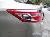 Cần bán xe Toyota Vios E - Mầu nâu vàng, sản xuất 2015 