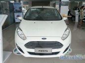 Bán Ford Fiesta đời 2015, màu trắng, 584tr