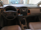 Cần bán xe Toyota Innova G năm 2010, màu bạc, giá 610tr