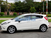 Cần bán xe Ford Fiesta năm 2011, màu trắng, nhập khẩu chính hãng