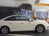 Bán ô tô Chevrolet Cruze LTZ đời 2015, màu trắng