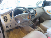 Cần bán xe Toyota Innova G năm 2010, màu bạc, giá 610tr