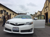 Bán ô tô Toyota Camry sản xuất 2014, màu trắng, nhập khẩu