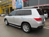 Bán Toyota Highlander SE đời 2010, màu bạc, nhập khẩu nguyên chiếc