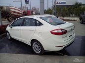 Bán Ford Fiesta 1.5 Titanium AT sản xuất 2017, giá 490 triệu, cùng quà phụ kiện chính hãng