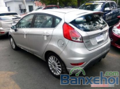 Cần bán Ford Fiesta 1.0 Ecoboost AT đời 2015, màu bạc giá cạnh tranh