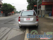 Cần bán gấp Kia Carens 2009, màu bạc