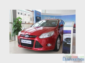 Bán xe Ford Focus năm 2015, màu đỏ, giá 767tr