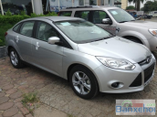 Bán ô tô Ford Focus đời 2015, màu bạc