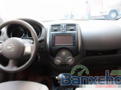 Cần bán lại xe Nissan Sunny 1.5AT đời 2014, màu bạc