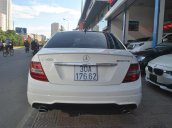 Showroom Hưng Phát Auto cần bán lại xe Mercedes đời 2014, màu trắng, xe nhập